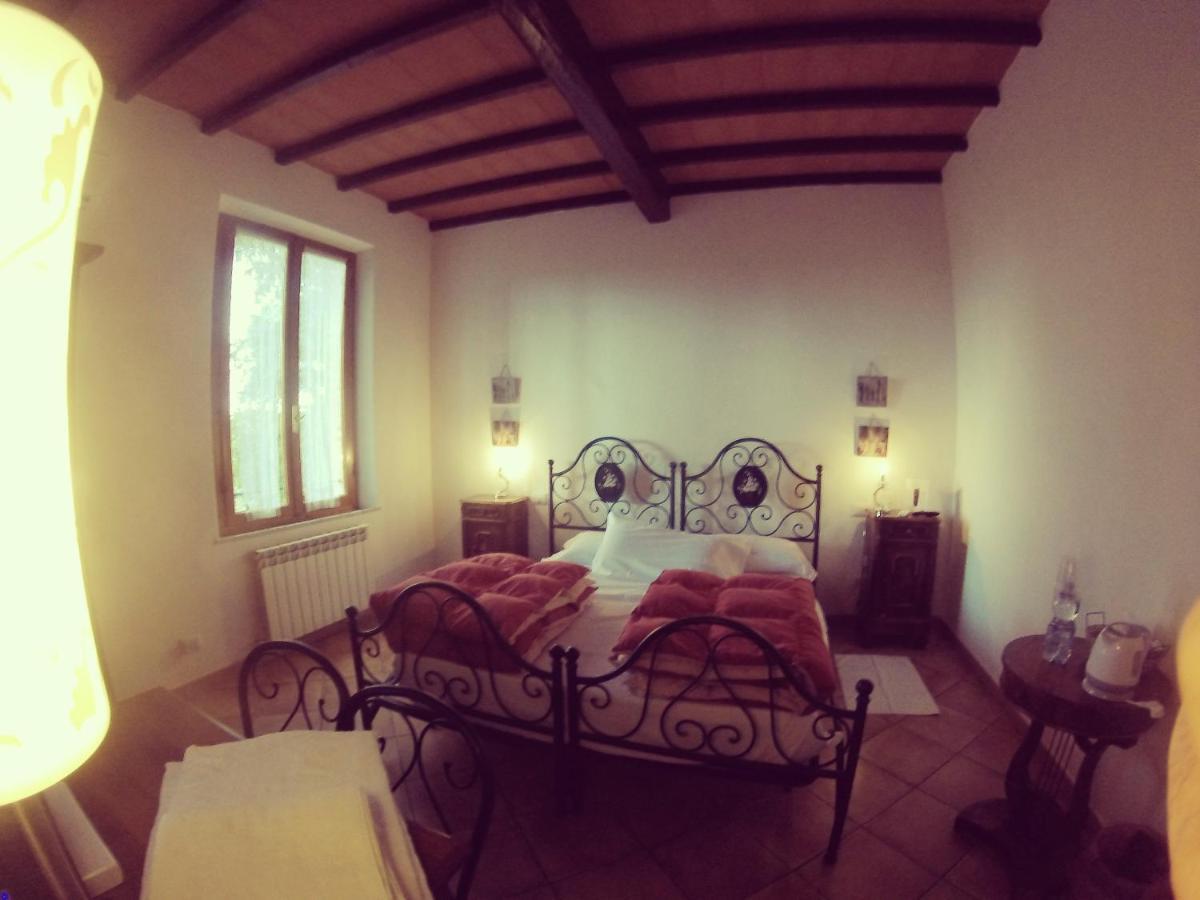 Casa Cecchi Bed & Breakfast Val di Pugna Eksteriør bilde