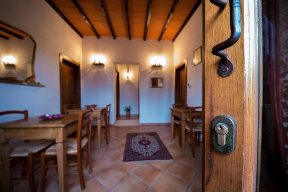 Casa Cecchi Bed & Breakfast Val di Pugna Eksteriør bilde